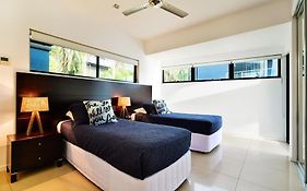 Villa 12 The Edge Oceanfront Deluxe 3 Bedroom Near Marina With Golf Buggy Hamilton Island Exterior photo