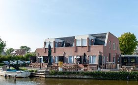 De Watersport Heeg Hotel Exterior photo