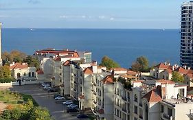 Vip Apartments With Sea View In Odessa Exterior photo