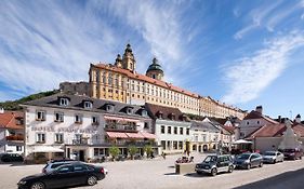 Hotel Stadt Melk Exterior photo