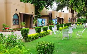 La-Taska Motel Bahawalpur Exterior photo