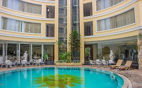 Four Seasons Place - Sha Extra Plus Pattaya Exterior photo