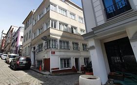 Efe Apart Hotel Istanboel Exterior photo