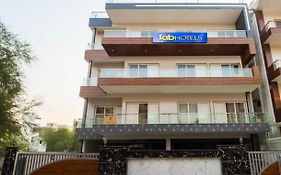 Fabhotel Skylight Inn Gurgaon Exterior photo