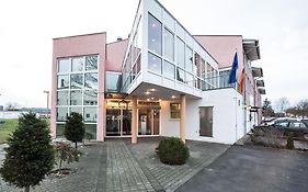 Hotel An Der Waldstrasse Groß-Zimmern Exterior photo