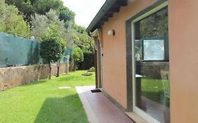 Villino Fiorella Bed and Breakfast Ciampino Exterior photo