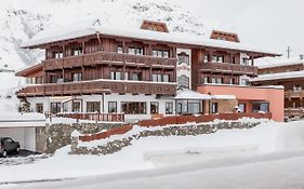 Hotel Garni Pirchhuett Obergurgl Exterior photo