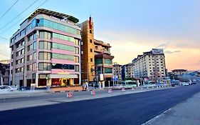 Cherry Hills Hotel Rangoon Exterior photo