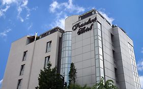 President Hotel Bacău Exterior photo