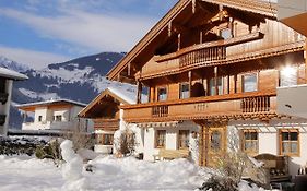 Holiday Home Hauser Mayrhofen Exterior photo
