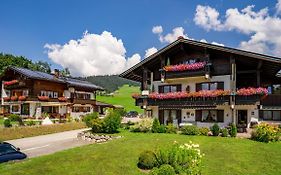 Gaestehaeuser Schwemmbauer Hotel Reit im Winkl Exterior photo