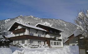 Alpenhof Waengle Aparthotel Reuthe Exterior photo