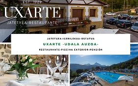 Pension Uxarte Hotel Arrasate/Mondragon Exterior photo