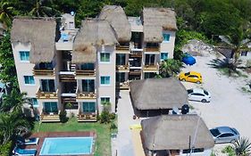 Hotel Arenas Mahahual Exterior photo