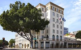 Pasadena Hotel & Pool Exterior photo