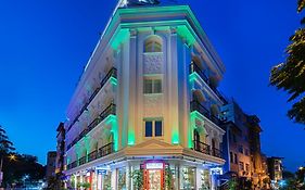 The Magnaura Palace Hotel Istanboel Exterior photo