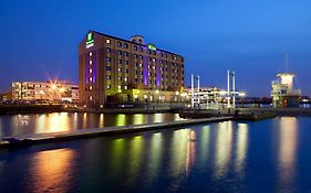 Holiday Inn Express Manchester - Salford Quays, An Ihg Hotel Exterior photo