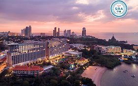 The Zign Hotel Pattaya Exterior photo