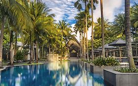 Twinpalms Phuket Hotel Surin Beach  Exterior photo