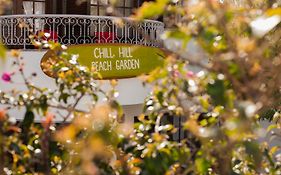 Ericeira Chill Hill Hostel&Private Rooms - Peach Garden Exterior photo