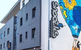 Snoozles Galway City Centre Hostel Exterior photo