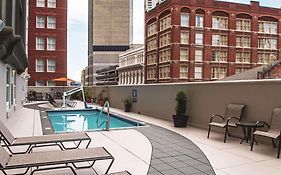 La Quinta Inn & Suites New Orleans Downtown Exterior photo