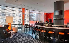 Courtyard By Marriott New York Manhattan/Central Park Hotel Exterior photo