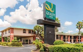 Quality Inn & Suites Orlando Airport Exterior photo