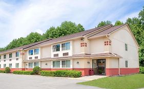 Super 8 By Wyndham Oneonta/Cooperstown Hotel Exterior photo