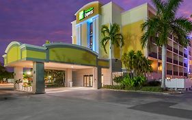 Holiday Inn Express Cape Coral-Fort Myers Area, An Ihg Hotel Exterior photo