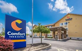 Comfort Inn & Suites Fairborn Near Wright Patterson Afb Exterior photo