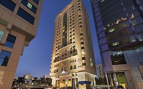 Howard Johnson By Wyndham Abu Dhabi Downtown Hotel Exterior photo