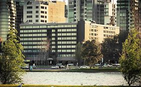 Mercure Melbourne Albert Park Hotel Exterior photo