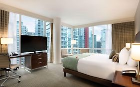 Coast Coal Harbour Vancouver Hotel By Apa Exterior photo