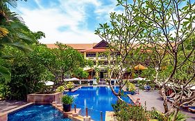 Victoria Angkor Resort & Spa Siem Reap Exterior photo