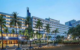 Mercure Convention Center Ancol Hotel Jakarta Exterior photo