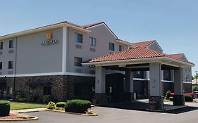 La Quinta By Wyndham Elizabethtown Hotel Exterior photo