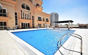 New Age Vacation Homes - Huge And Stylish Studio In Dubai Sports City Exterior photo