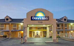 Days Inn By Wyndham Marietta White Water Exterior photo