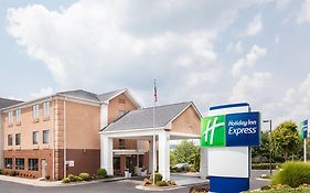 Holiday Inn Express Winston-Salem Exterior photo