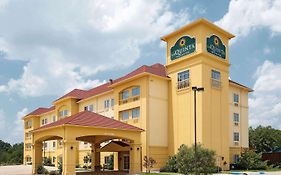 La Quinta Inn & Suites By Wyndham Fort Worth Ne Mall Exterior photo