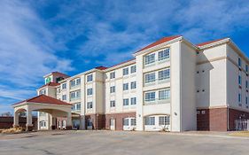 La Quinta By Wyndham Dodge City Hotel Exterior photo