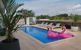 Saltwater Luxury Apartments Port Douglas Exterior photo