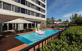 Rydges Bankstown Hotel Sydney Exterior photo