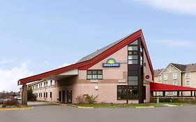 Days Inn By Wyndham Trois-Rivières Exterior photo