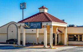 Quality Inn Newport Exterior photo