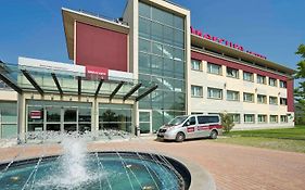 Mercure Bergamo Aeroporto Hotel Stezzano Exterior photo