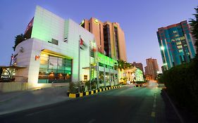 Holiday Inn - Suites Kuwait Salmiya, An Ihg Hotel Koeweit Exterior photo