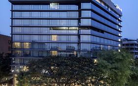 Radisson Blu Mumbai International Airport Hotel Exterior photo