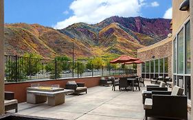 Courtyard by Marriott Glenwood Springs Hotel Exterior photo